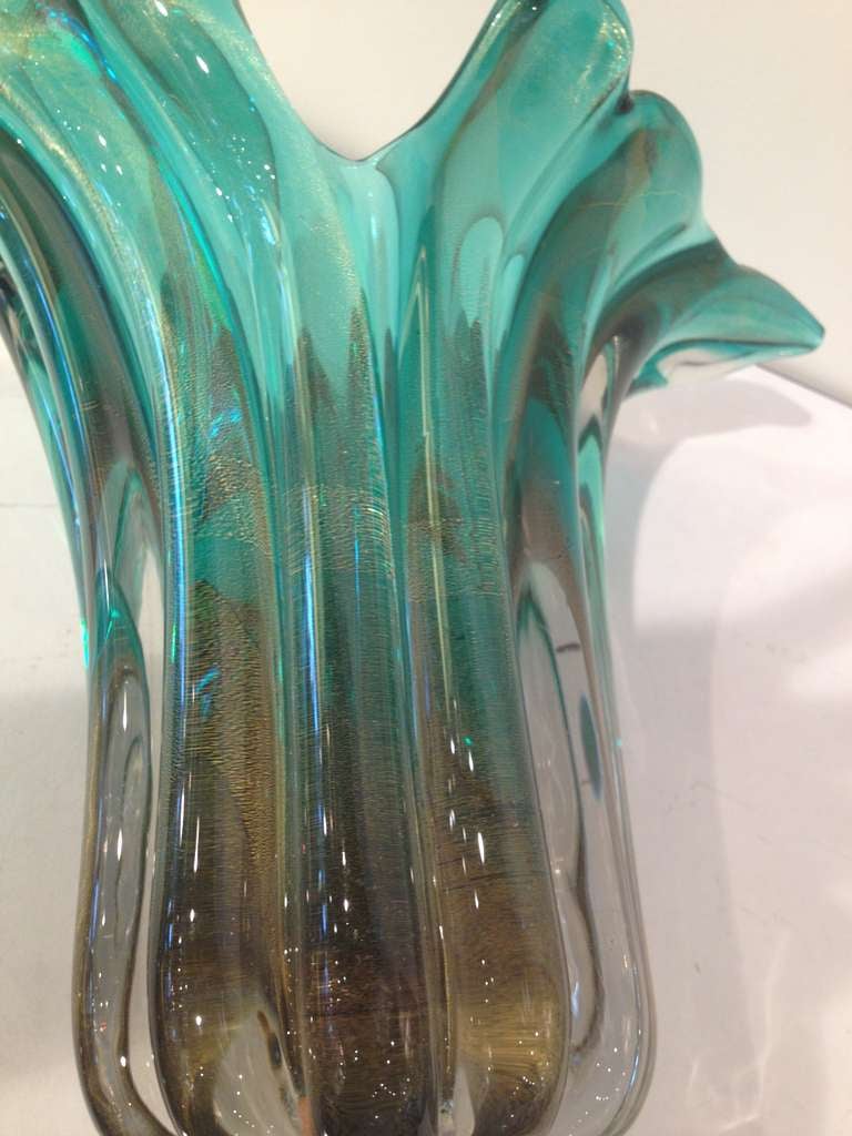 Glass Murano 50's attributed  Alfredo Barbini Fluted Vase
