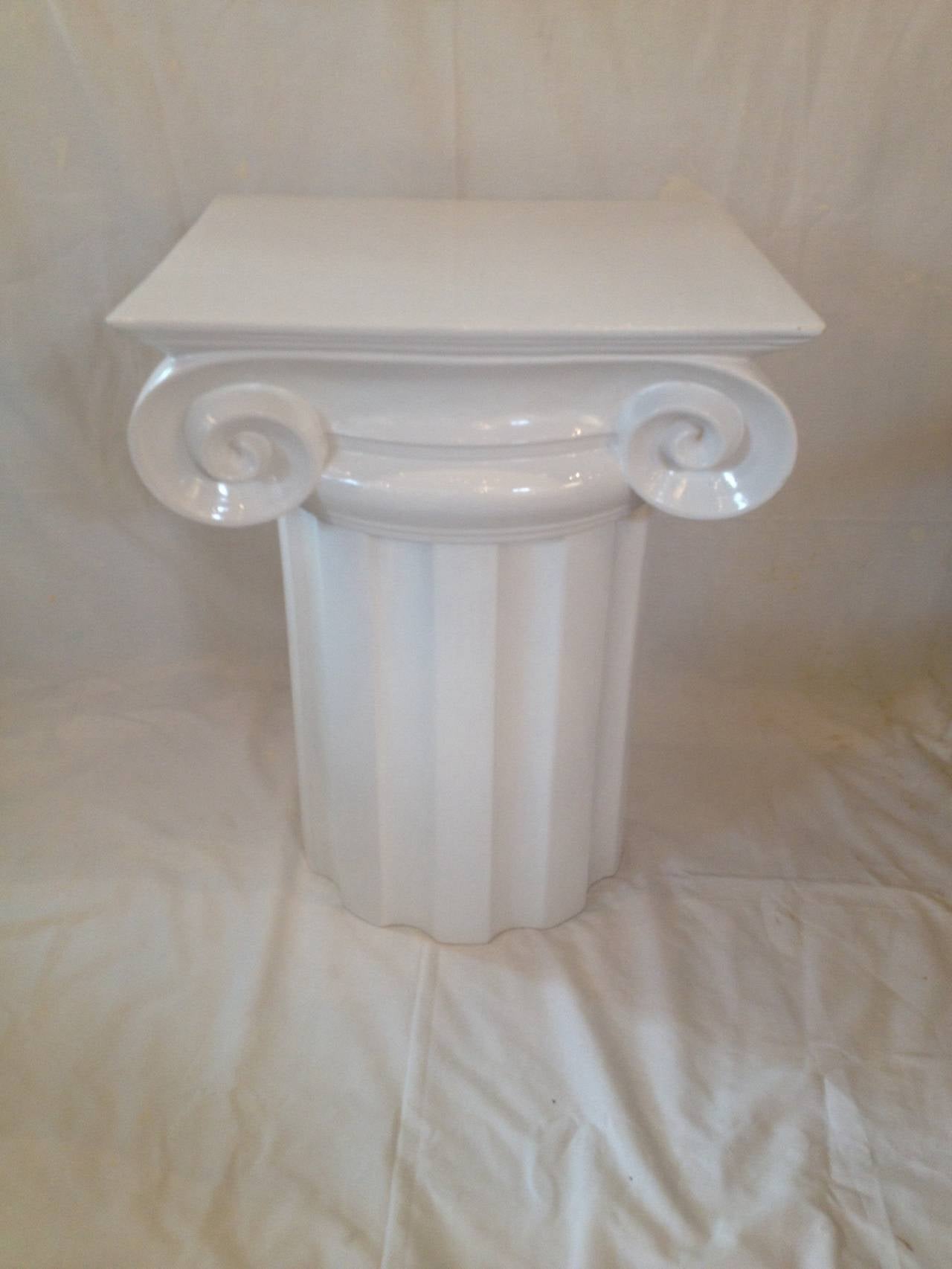 Mid-Century Modern Ionic Column White Ceramic Mid-Century End Table or Pedestal For Sale