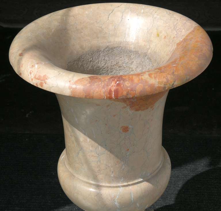 Italian neoclassical style marble urn.