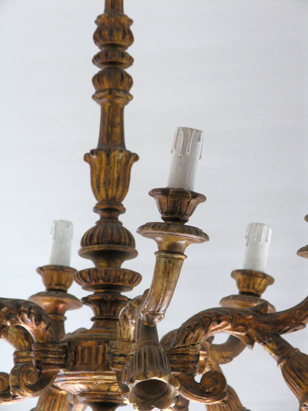 Italian Giltwood Chandelier In Good Condition For Sale In Los Angeles, CA