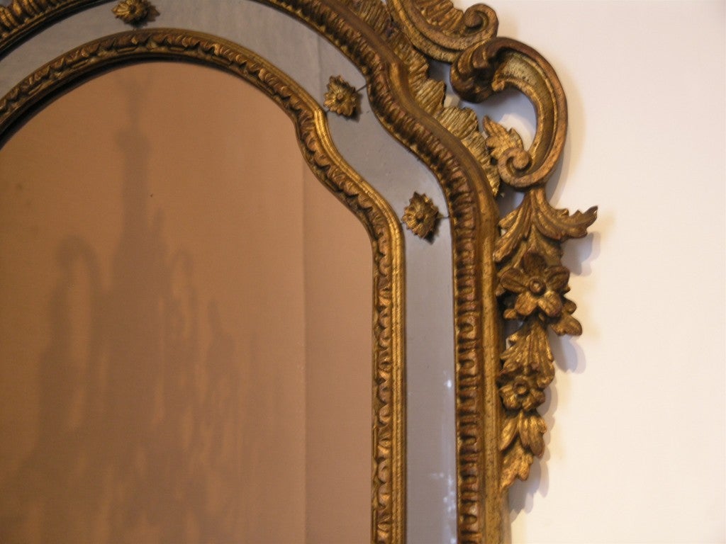 Italian Rococo Giltwood Mirror For Sale