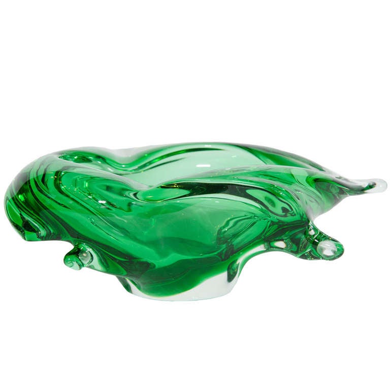 Exceptional Modernist Murano Bowl in Emerald Green by Seguso