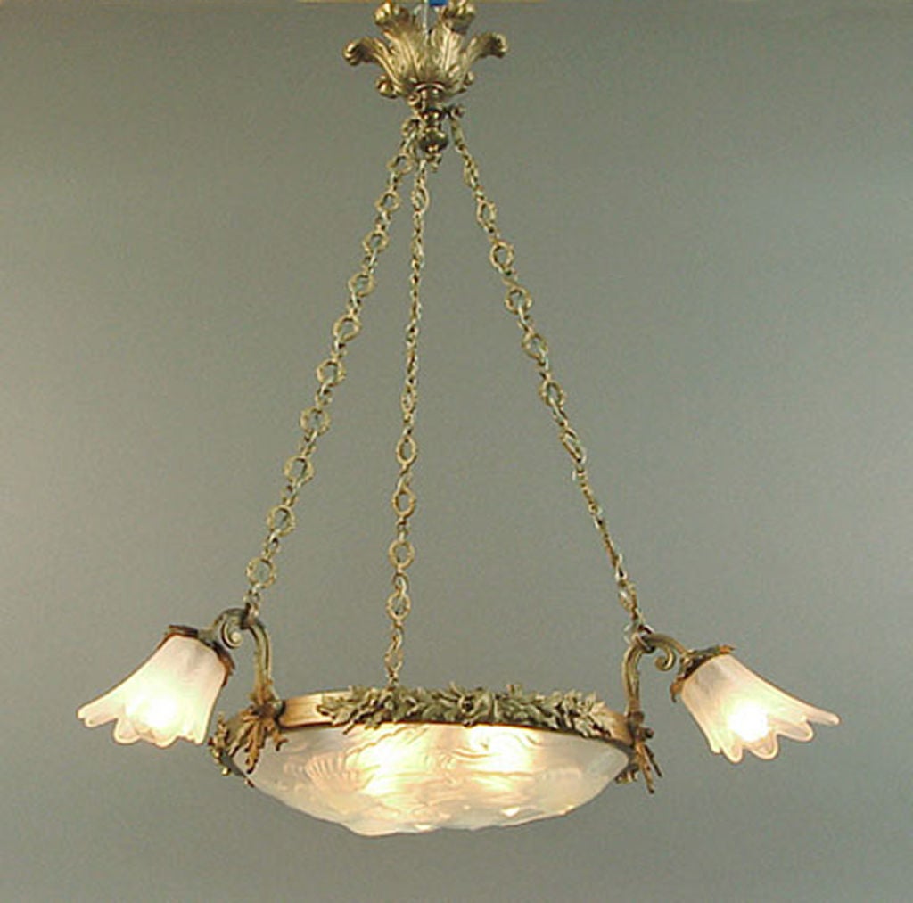 French Art Deco Chandelier by Verlys, Opalescent Glass 2