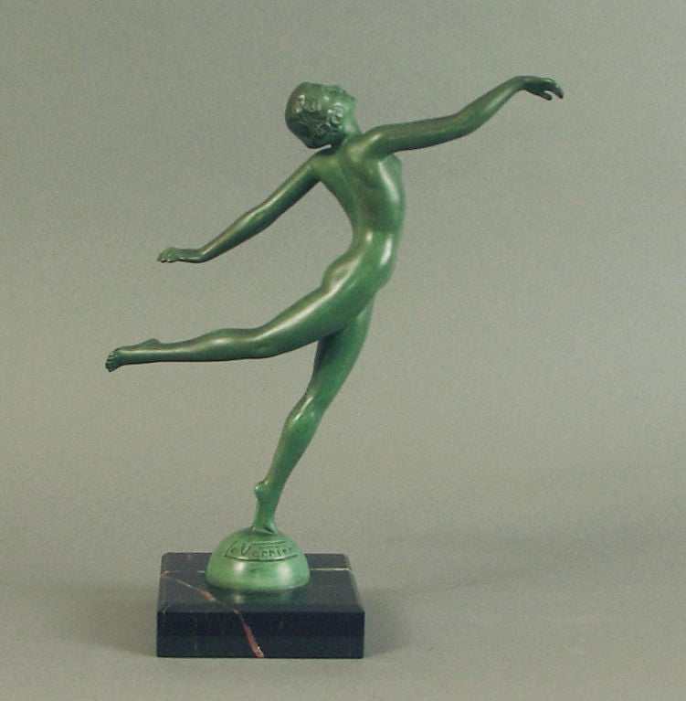 Elle danse nue par Max Le Verrier, sculpture Art déco française 1