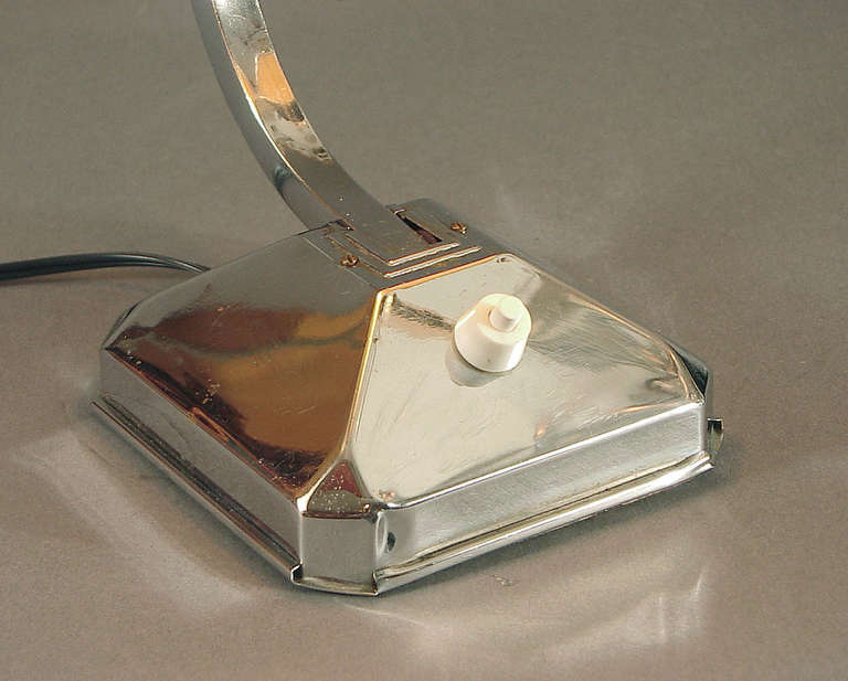 A French Chrome Art Deco Table or Desk Lamp, Articulated 1