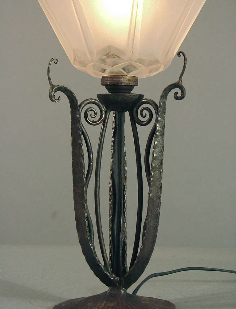 Hand-Crafted A French Art Deco Hand-wrought Iron Table Lamp with Hexagonal Shade