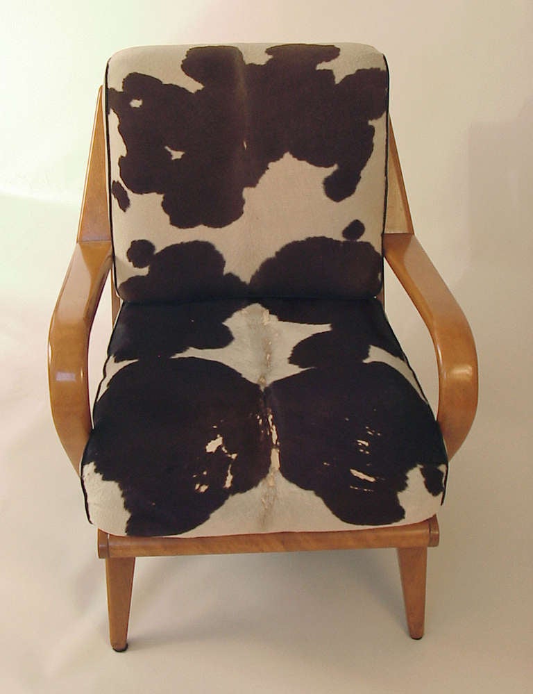 Cowboy Heaven: Comfy Heywood Wakefield Armchair with Calfskin Cushions In Good Condition For Sale In San Francisco, CA