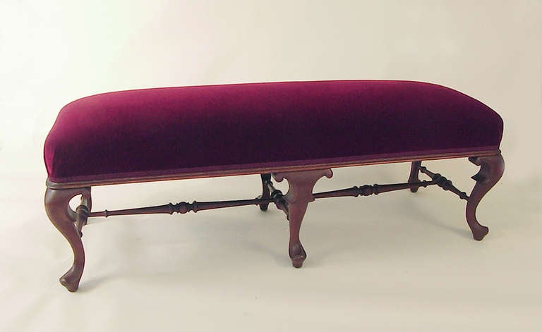 In a crazed MidCentury Modern world is there somewhere a place for this gorgeous Victorian bench?!  It's really quite lovely, I promise.  And I'm not suggesting that you toss out that Milo Baughman couch, mind you!  Who knows, perhaps they have