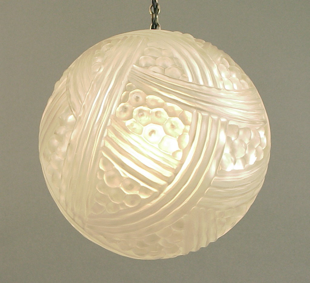 Des Hanots Glass Ball French Art Deco Chandelier In Excellent Condition In San Francisco, CA