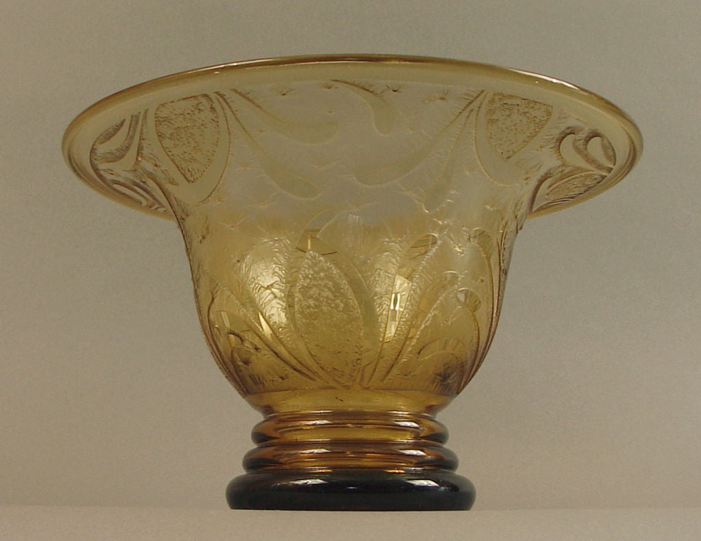 Large Etched Amber Glass Bowl or Vase, French Art Deco In Excellent Condition In San Francisco, CA