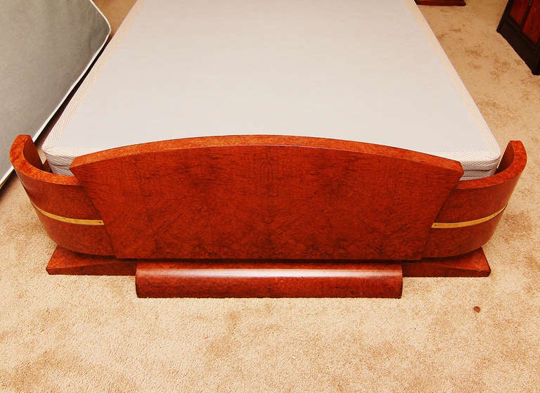 HIgh Style French Art Deco Double Bed, Mahogany and Amboyna Burl For Sale 5