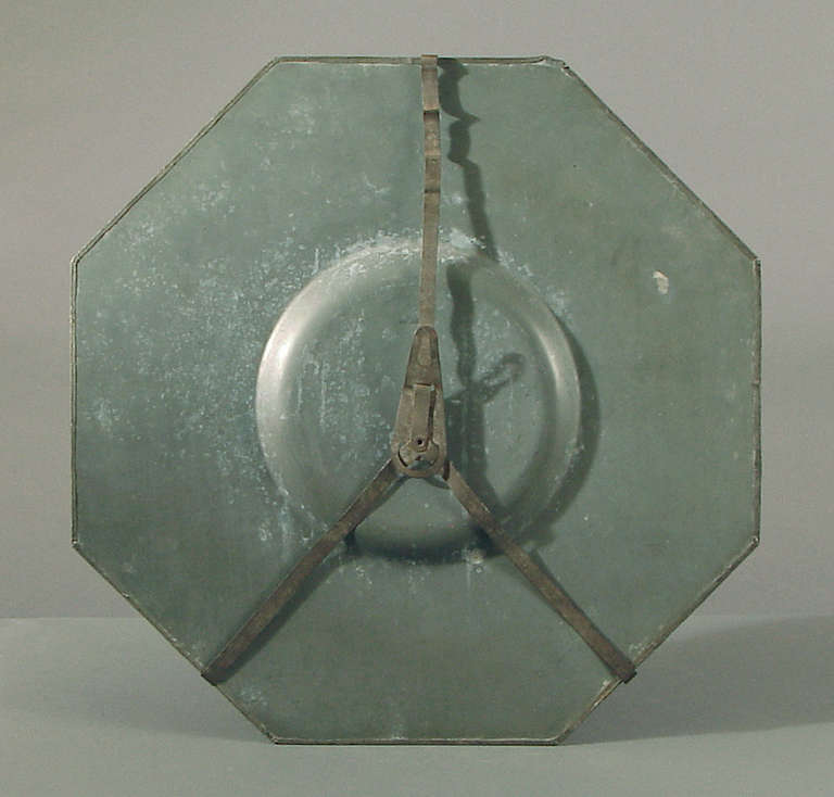 Octagonal Hand-Wrought French Art Deco Pewter Charger or Wall Decoration For Sale 1