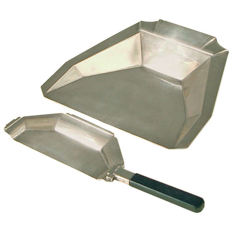 A Silver-plated French Art Deco Crumbing Set by Gallia For Sale