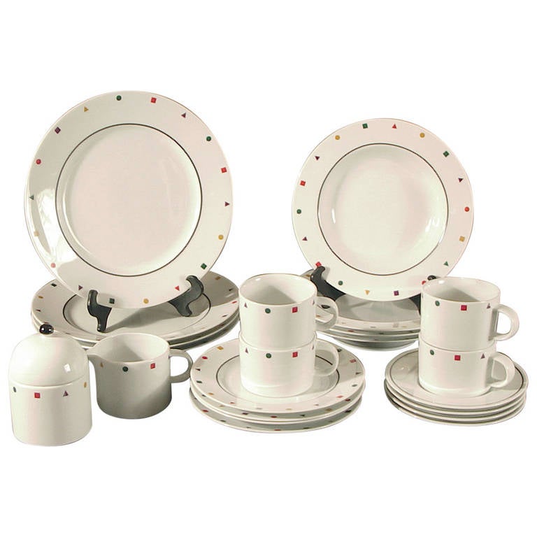 Hip, Cool and Frantic Porcelain Dinnerware for Four by Sasaki, Japan For Sale