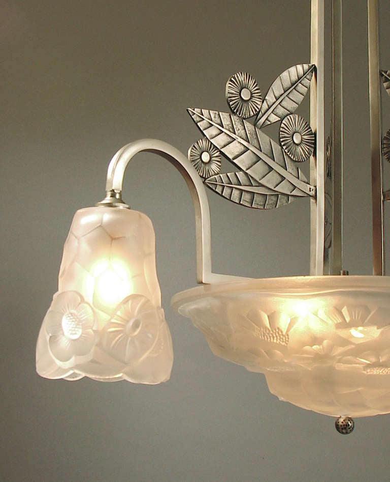 Glass An Outrageously Decorous Degué French Art Deco Chandelier For Sale