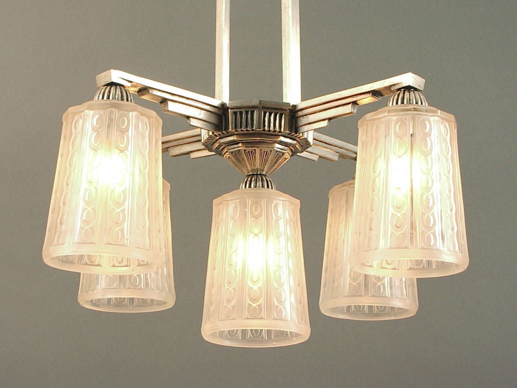 French Art Deco Chandelier by Hettier-Vincent, Five Lights In Excellent Condition For Sale In San Francisco, CA