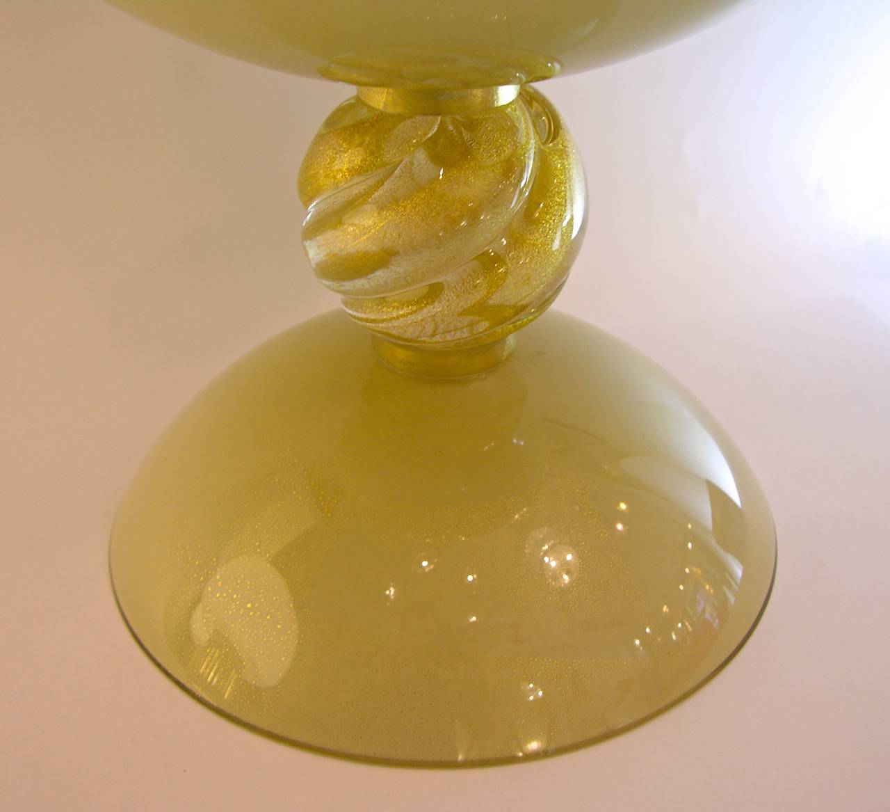 20th Century Alberto Dona Exceptional Italian Pair of Monumental Gold Ivory Blown Glass Bowls