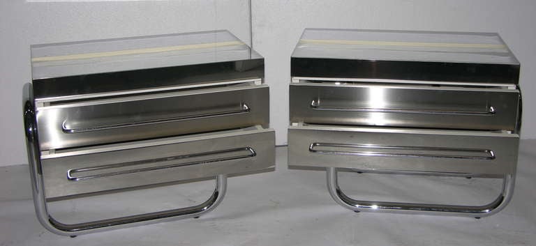 1970s Italian Design Rare Pair of Chrome and Brass Side Tables by Frigerio 4