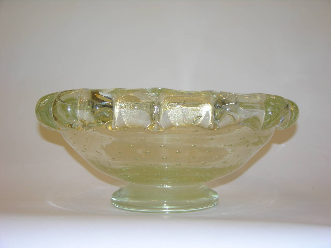 Costantini 1970s Italian Murano Glass Bowl Worked with Pure Gold 4