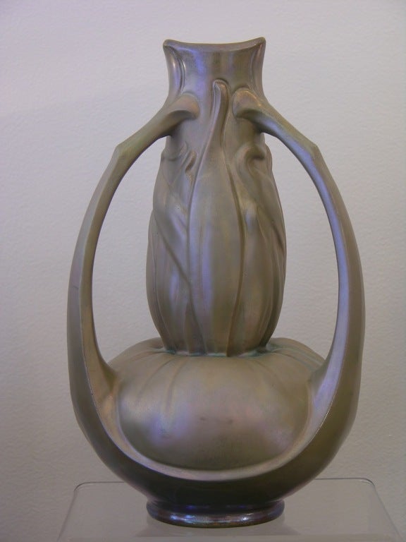 Exceptional French Art Nouveau Iridescent Vase by Catteau In Good Condition In New York, NY
