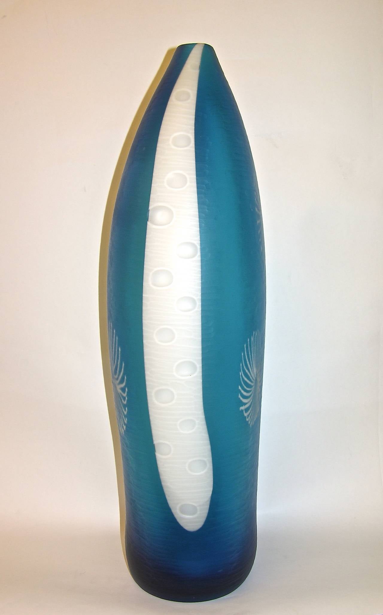 Dona Contemporary Italia Turquoise & White Textured Murano Glass Tall Vase For Sale 1