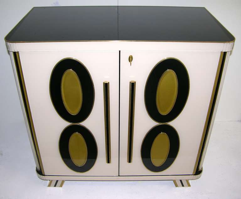 1970s Italian Art Deco Design Pair of Gold Black and White Cabinets or Sideboard In Excellent Condition In New York, NY