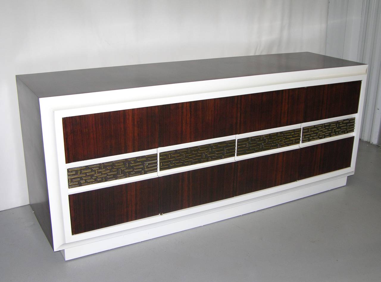 Luciano Frigerio, 1960s, Desire Credenza with Bronze Inset In Excellent Condition In New York, NY