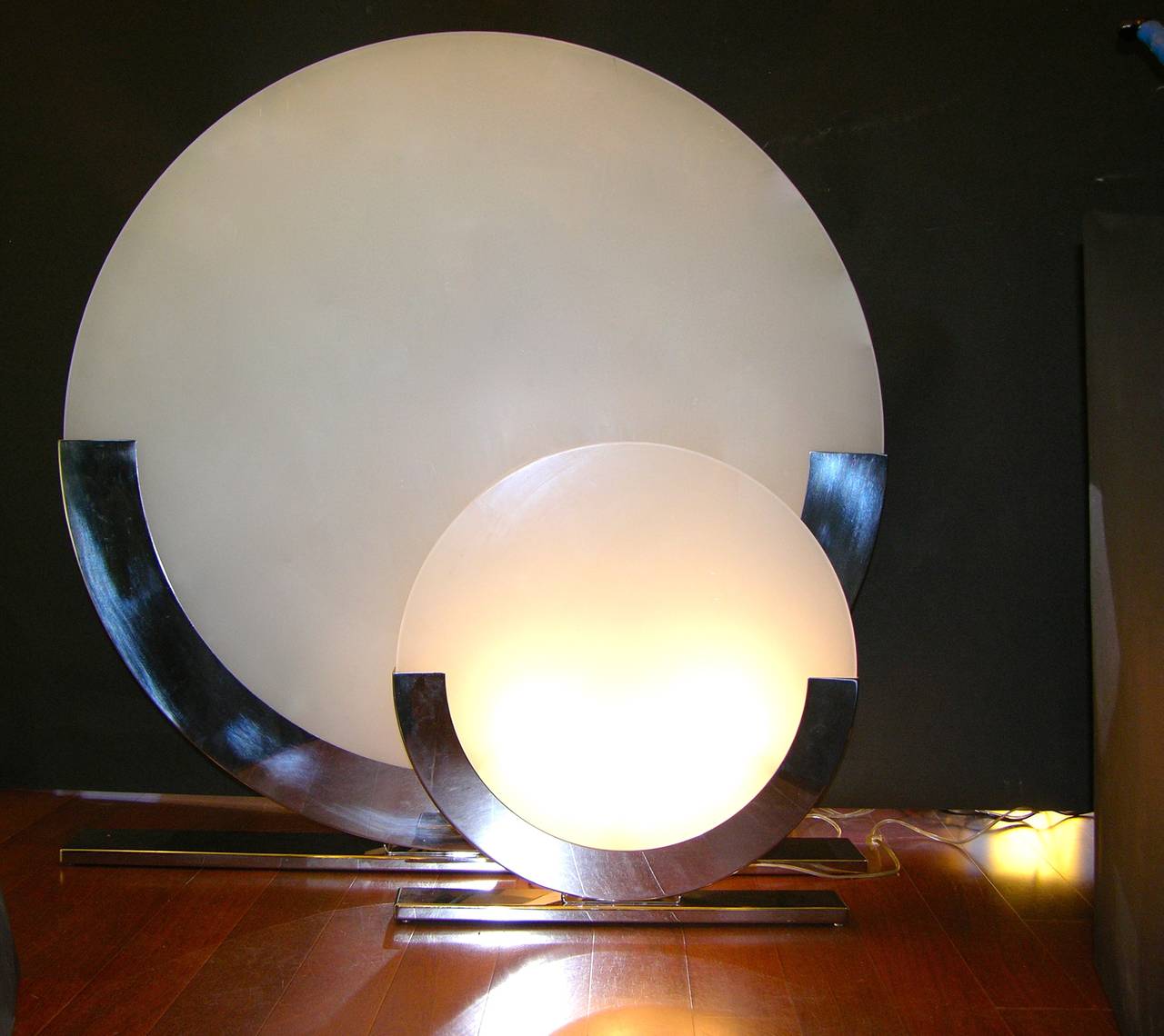 Giannella Ventura Italian Monumental Design White Chrome Modern Round Table Lamp 3