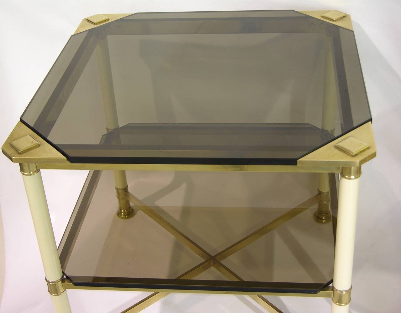 Rare pair of sophisticated design end tables by Vivai del Sud - Architettura ed Alta Decorazione, an Italian Company founded in Rome in 1950 with, among their prestigious clients, several presidential families and kings, Rothschild, Krupp, and Von