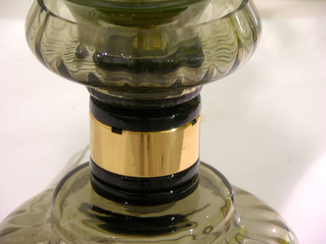 Verre brun Paire de lampes vintage rares Cenedese en verre de Murano vert fumé des années 1970 en vente