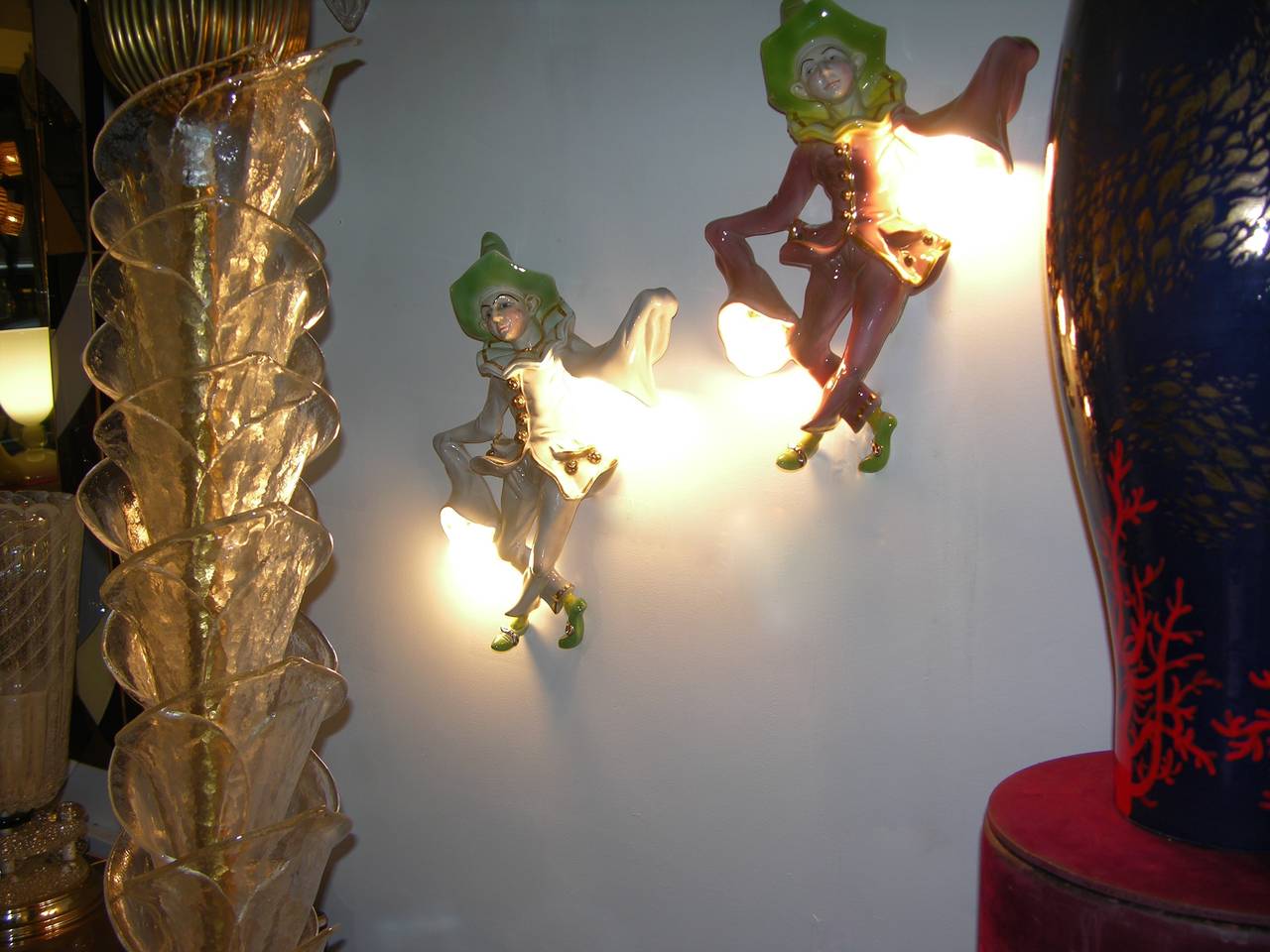 1950s Fun Italian Pulcinella Ceramic Wall Lights In Excellent Condition For Sale In New York, NY
