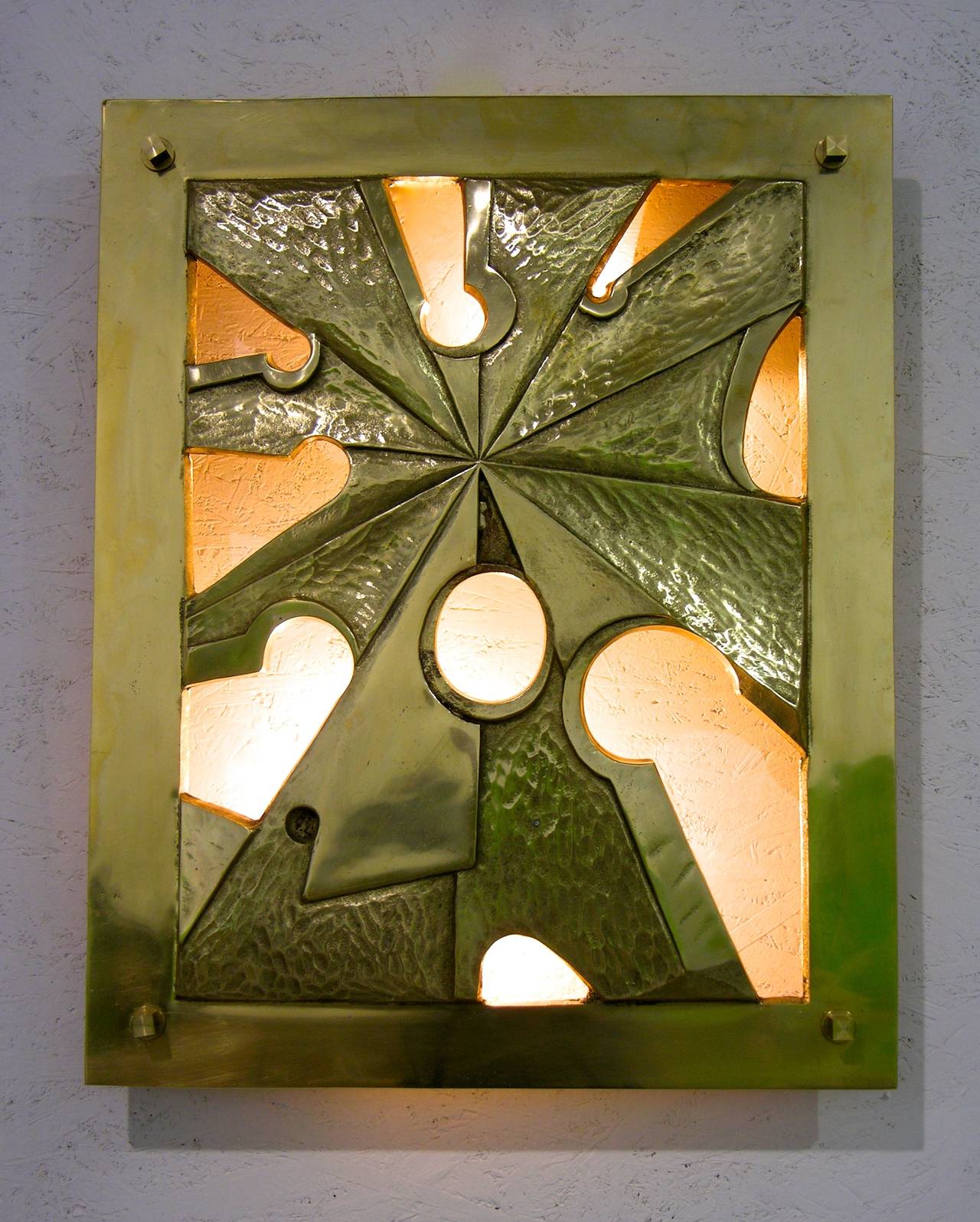 Italian Sculptural Set of Four Abstract Design Cast Bronze Wall Lights In Excellent Condition In New York, NY