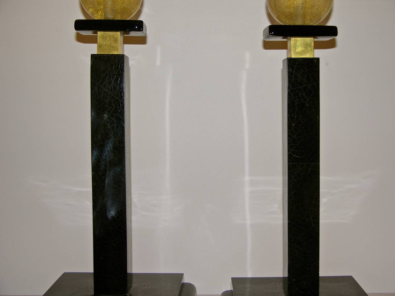 Brass 1970s Italian Pair of Art Deco Design Lamps with Murano Glass Shades by Barovier