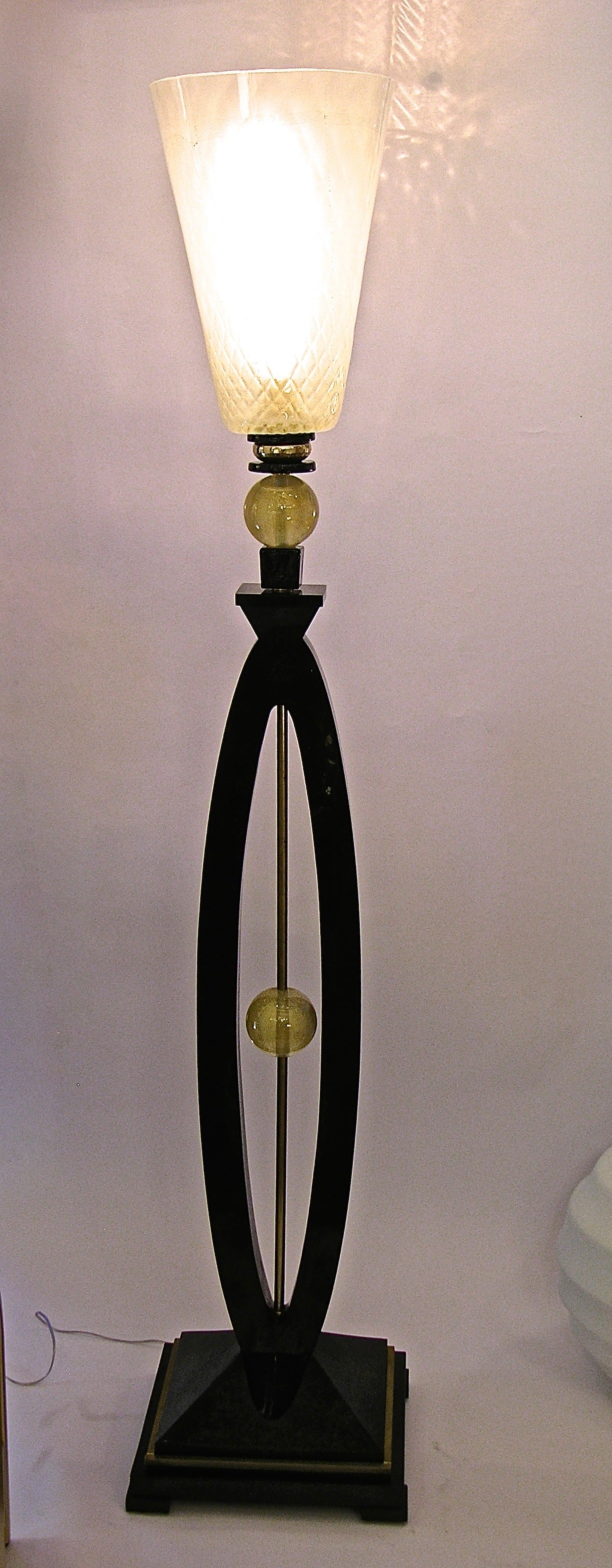 Hand-Crafted 1970s 1970s Art Deco Design Pair of Italian Gold Black and White Floor Lamps
