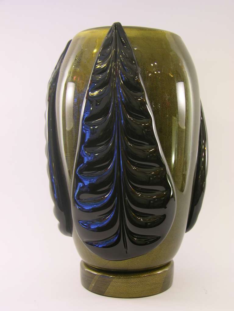 20th Century Pair of Pino Signoretto Black and Pure Gold Murano Glass Vases