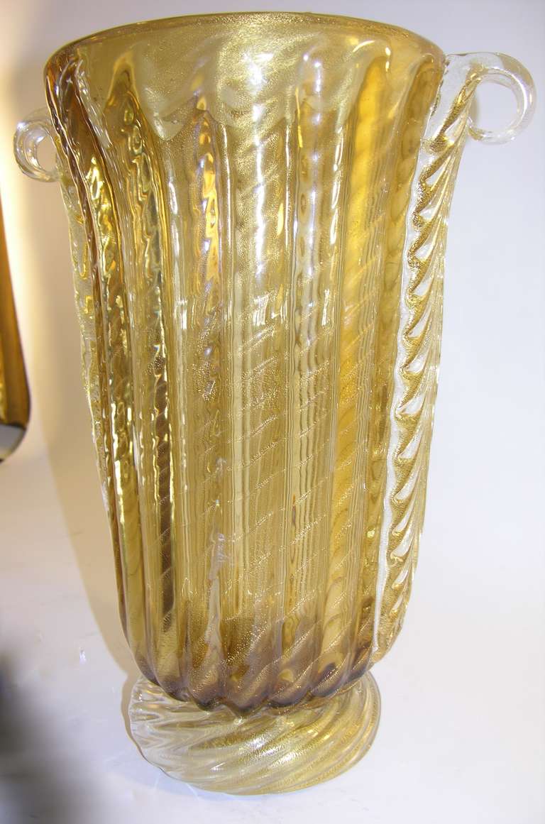 Pino Signoretto Romantic Italian Ribbed Murano Glass Vase Worked with Pure Gold 2