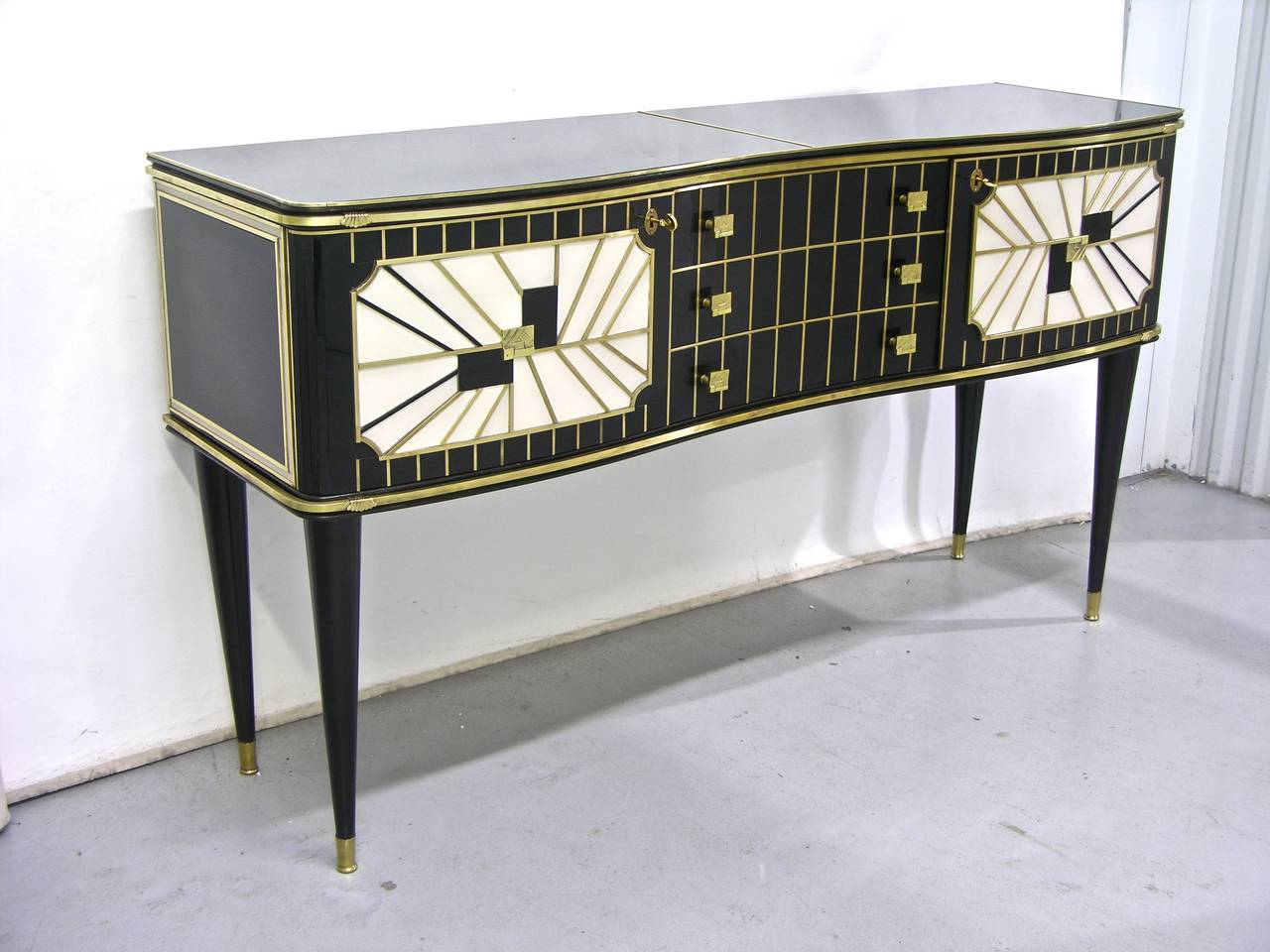 Hand-Crafted 1970s Italian Art Deco Design Black and White Sideboard Highlighted in Bronze