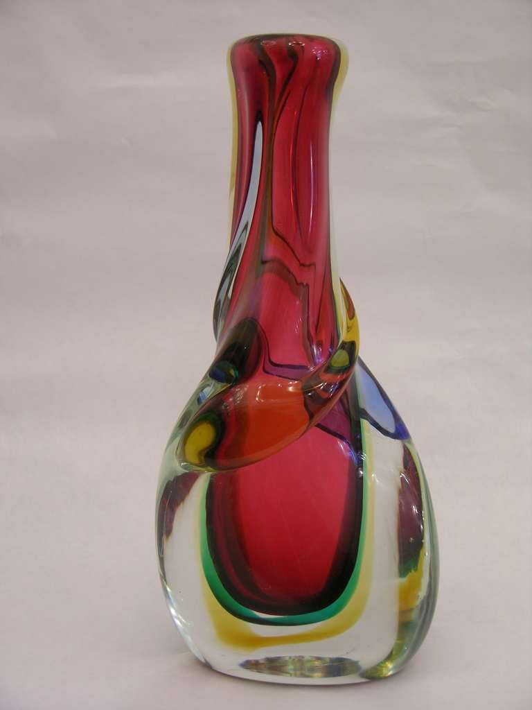 1970s Italian Green Yellow Red Sculpture Vase in Sommerso Crystal Murano Glass 1