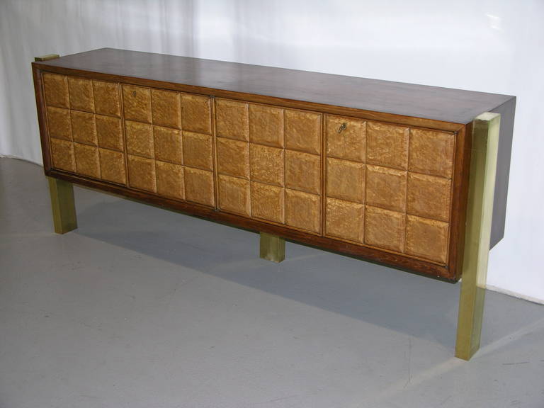 1940s Minimalist Dark & Light Palisander Wood Cabinet / Sideboard on Brass Legs In Good Condition In New York, NY