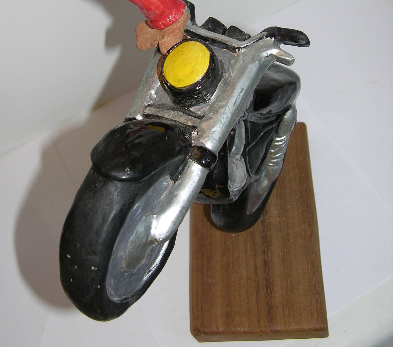 Figure on Motorcycle, Terra Cotta Sculpture by the Italian Artist Ginestroni 3