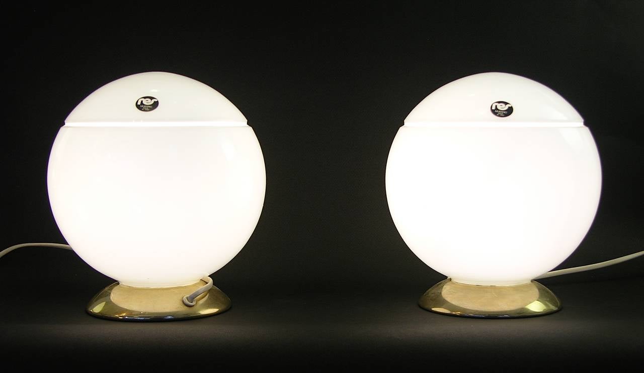 1950s Italian Pair of Round Silk White Murano Glass Lamps by Res 2