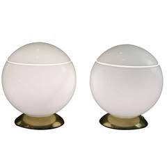 paire de lampes rondes en verre de Murano blanc et soie des années 1950 par Res