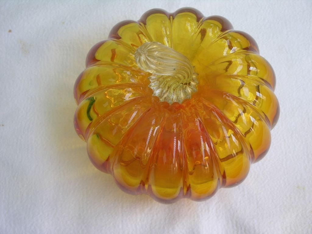 vintage pair of Murano glass pumpkins In Excellent Condition In New York, NY