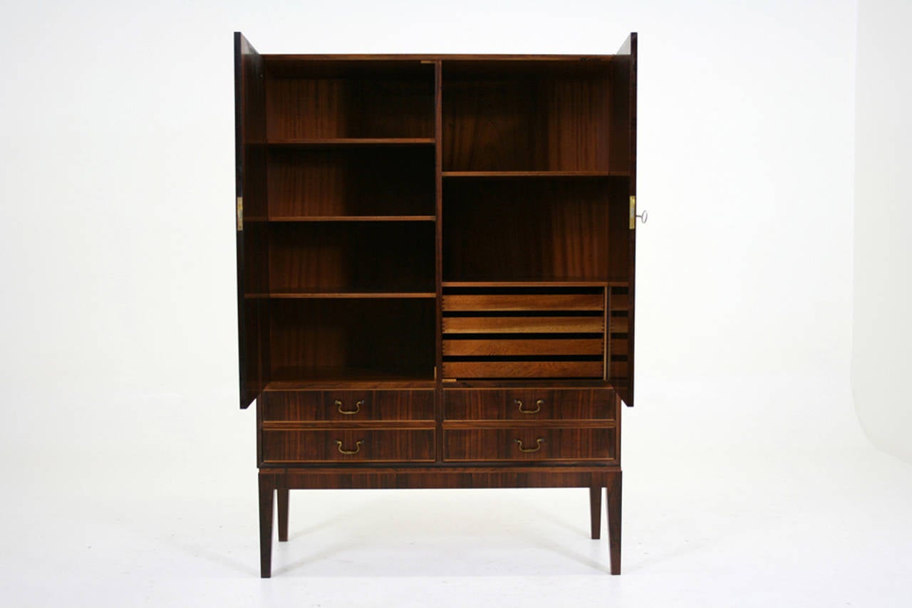 Stunning Danish Mid-Century Modern Rosewood Cabinet In Excellent Condition In Vancouver, BC