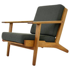 Danish Mid-Century Oak GE-290 Lounge Chair by Hans Wegner for Getama