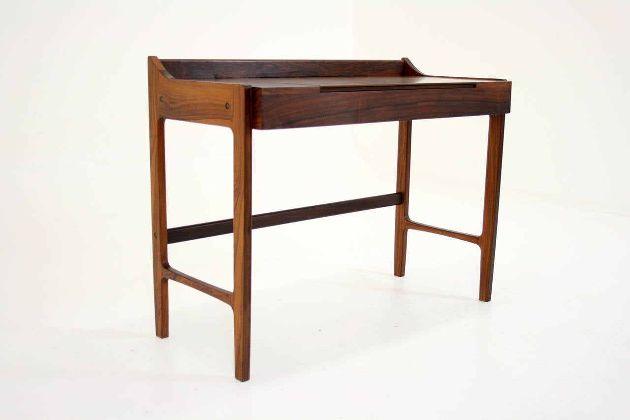 Danish Mid Century Modern Rosewood Vanity Table Desk Dresser Console 5