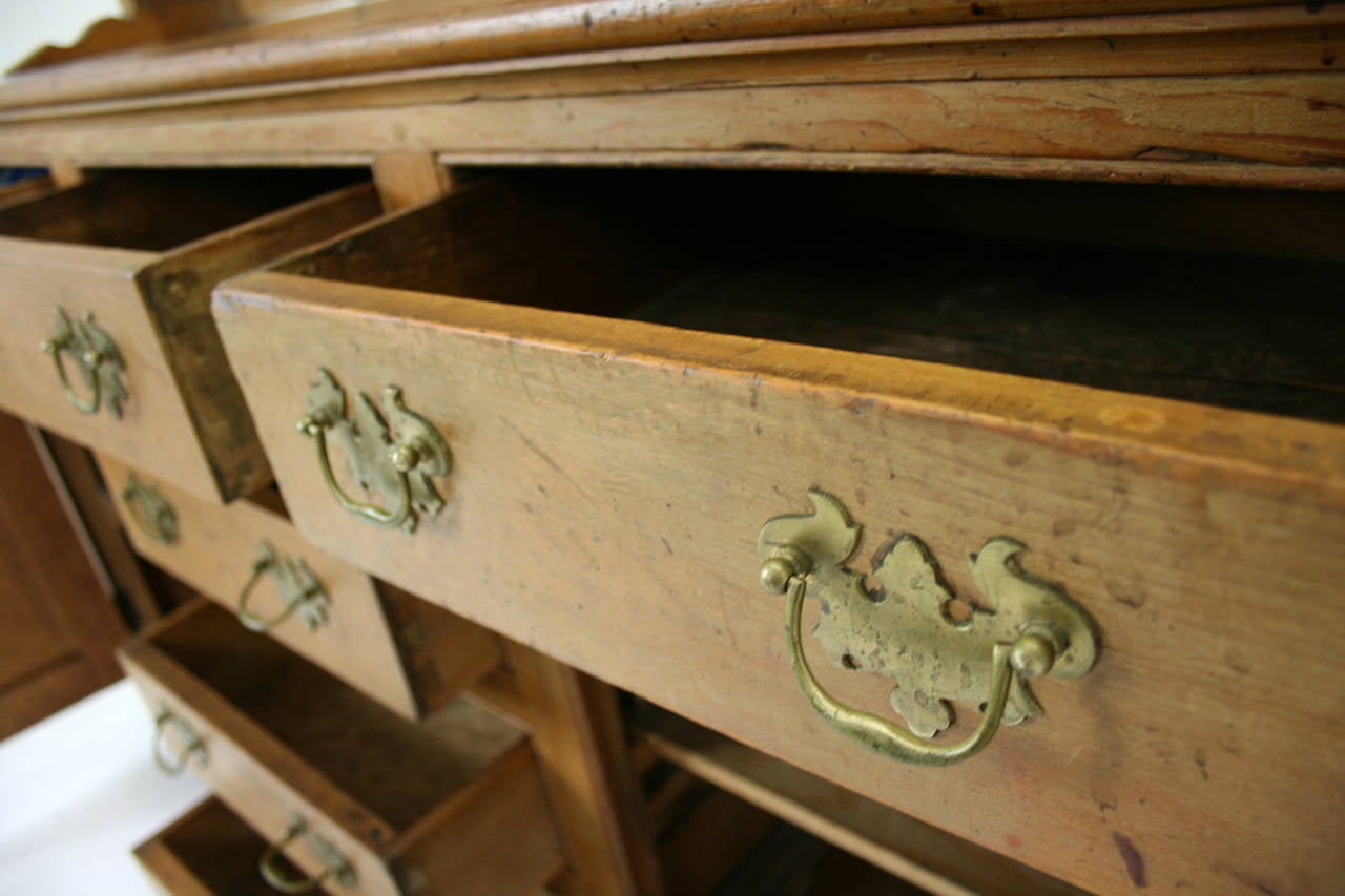 Victorian Pine Welsh Dresser Sideboard Cupboard 2
