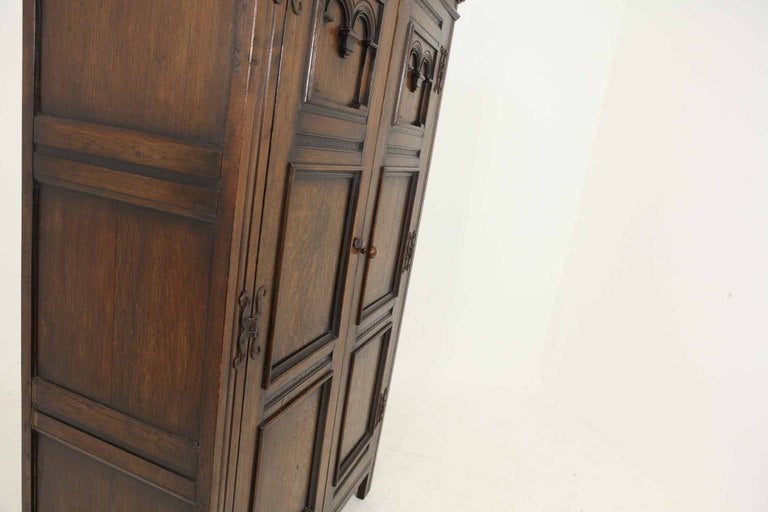 Tudor Style Oak 2-Door Armoire 3