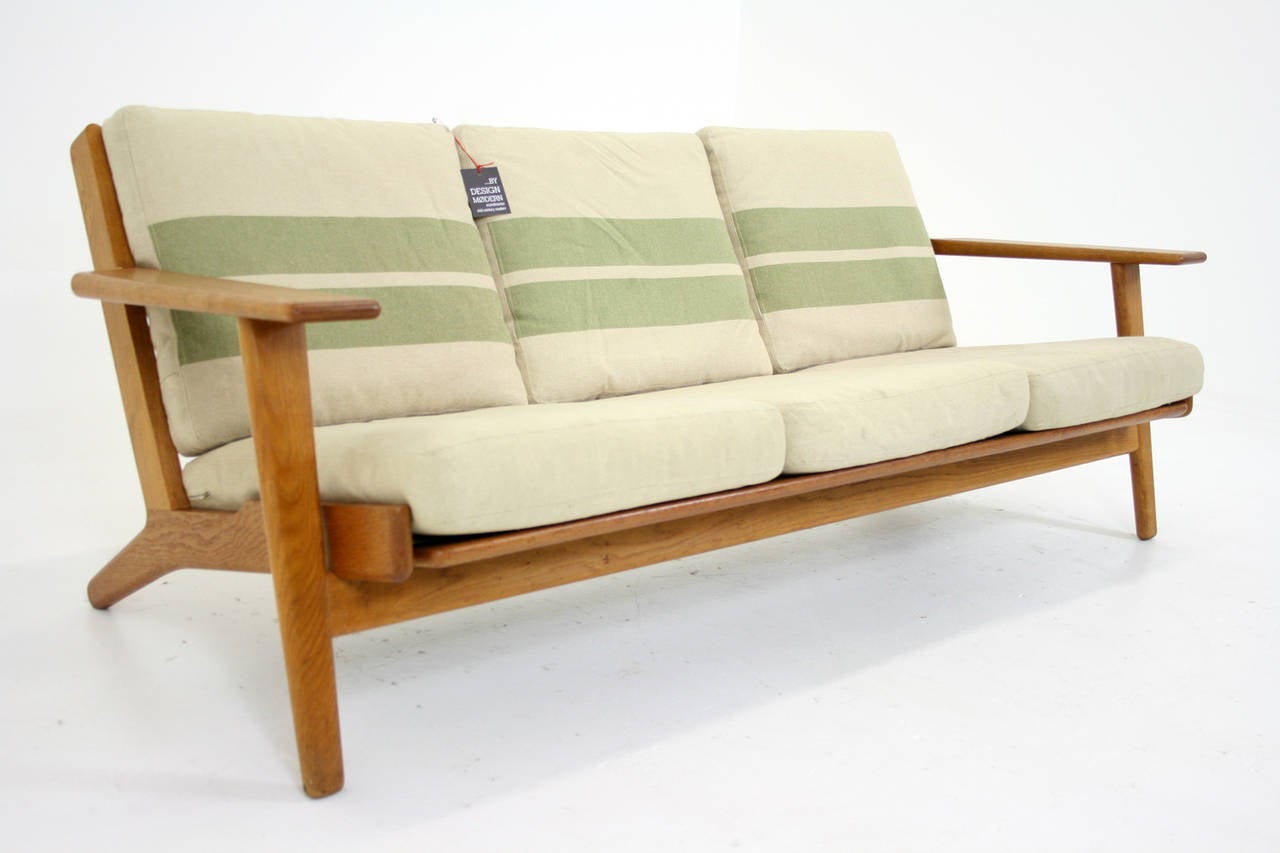 Danish Mid Century Modern Oak Sofa by Hans Wegner for Getama GE290 5