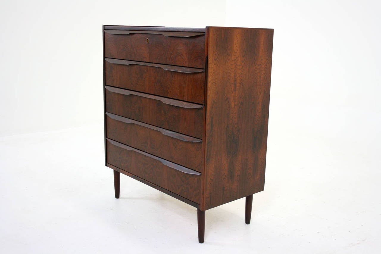 -$1695
-31.5″W x 16″D x 37″T
-1960′s
-Danish, rosewood
-Drawers slide well & are very clean
-Stunning grain pattern
-Minor signs of age
-In excellent original vintage condition